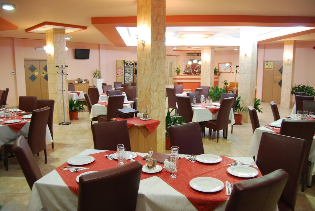 Pensiunea Casa Verde Vladimirescu エクステリア 写真